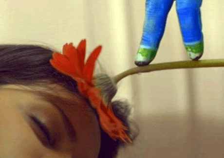 HTC launches Explorer with a campaign where fingers do the talking