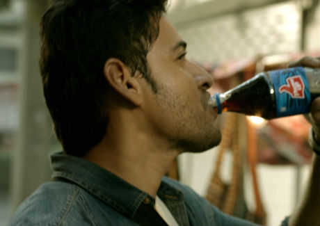 Thums Up gets all new star cast and tagline