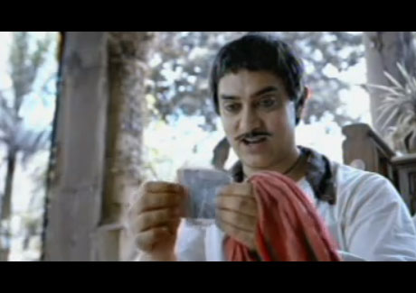 Aamir Khan plays milkman in new Tata Sky TVC