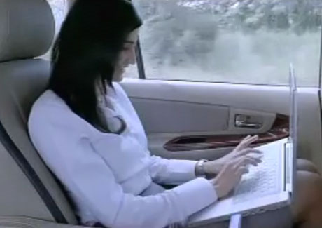 Reliance Telecom bets on ‘non stories’ for promoting CDMA handsets and Netconnect