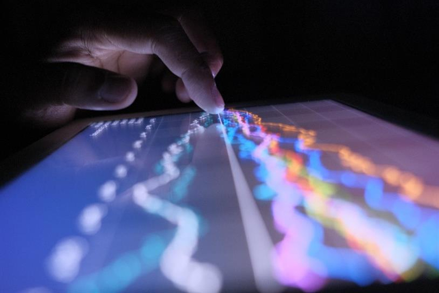 Google ad revenues up despite net income dip