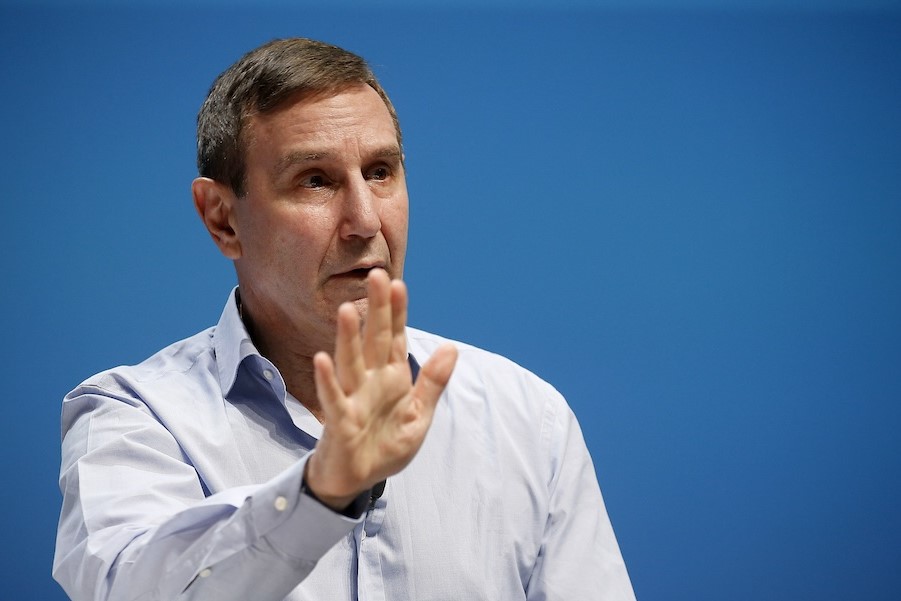 APAC revenue dips for Edelman as global revenue slips back to under $1 billion