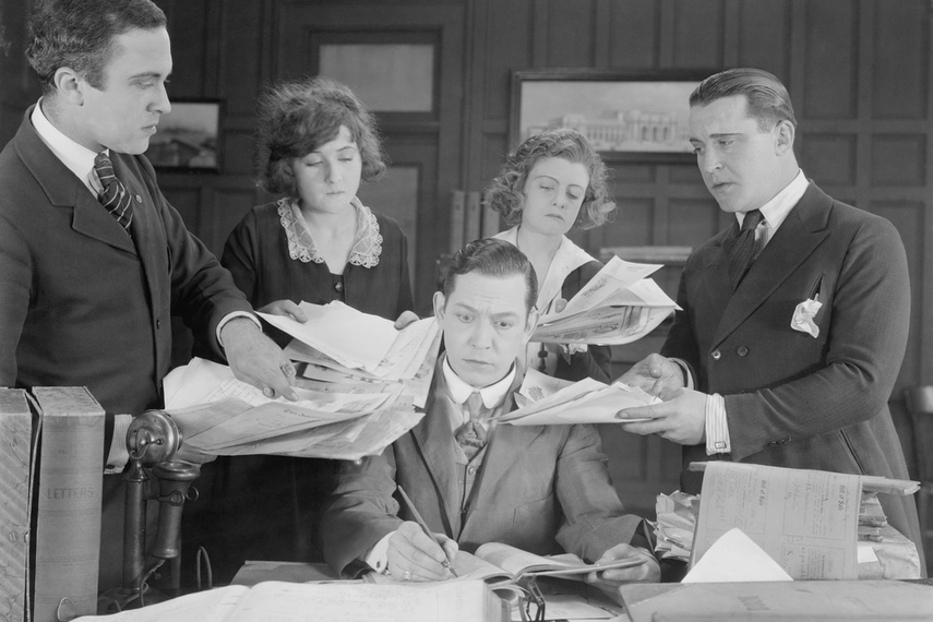 Agency staff get two hours max for uninterrupted work