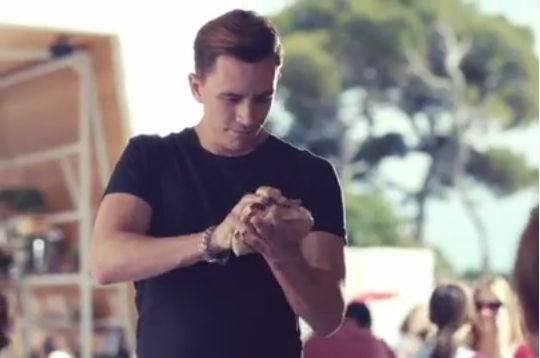 Coca-Cola "Taste the magic"