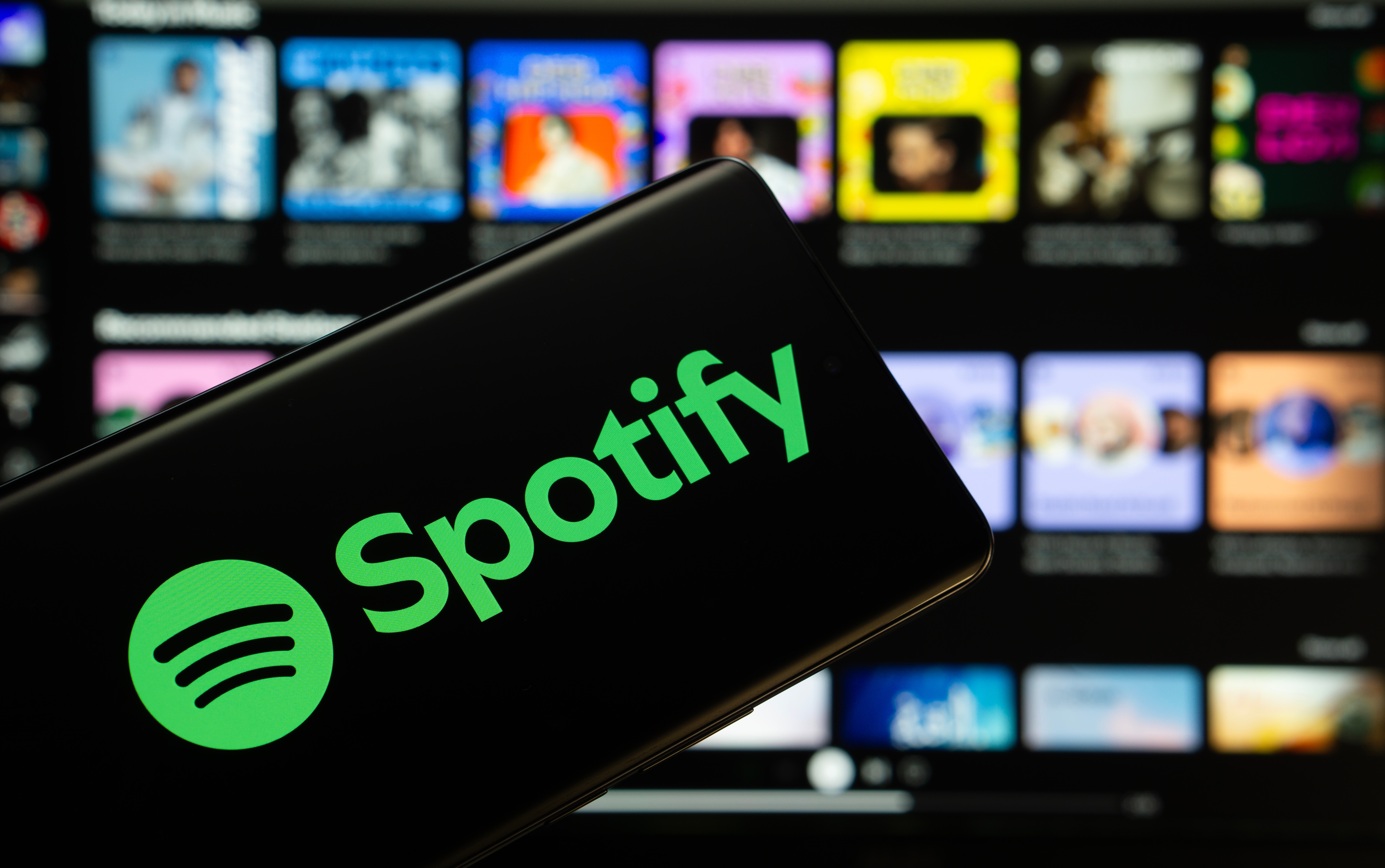 Spotify’s ad revenue slips 1% amid CEO’s call for faster ad innovation